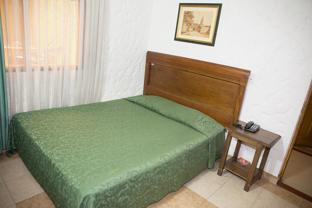 Ayenda 1223 Porton De La 10 Otel Medellín Dış mekan fotoğraf
