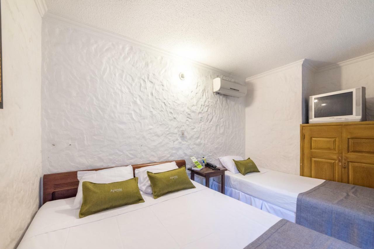 Ayenda 1223 Porton De La 10 Otel Medellín Dış mekan fotoğraf