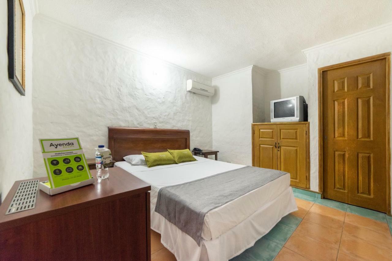 Ayenda 1223 Porton De La 10 Otel Medellín Dış mekan fotoğraf